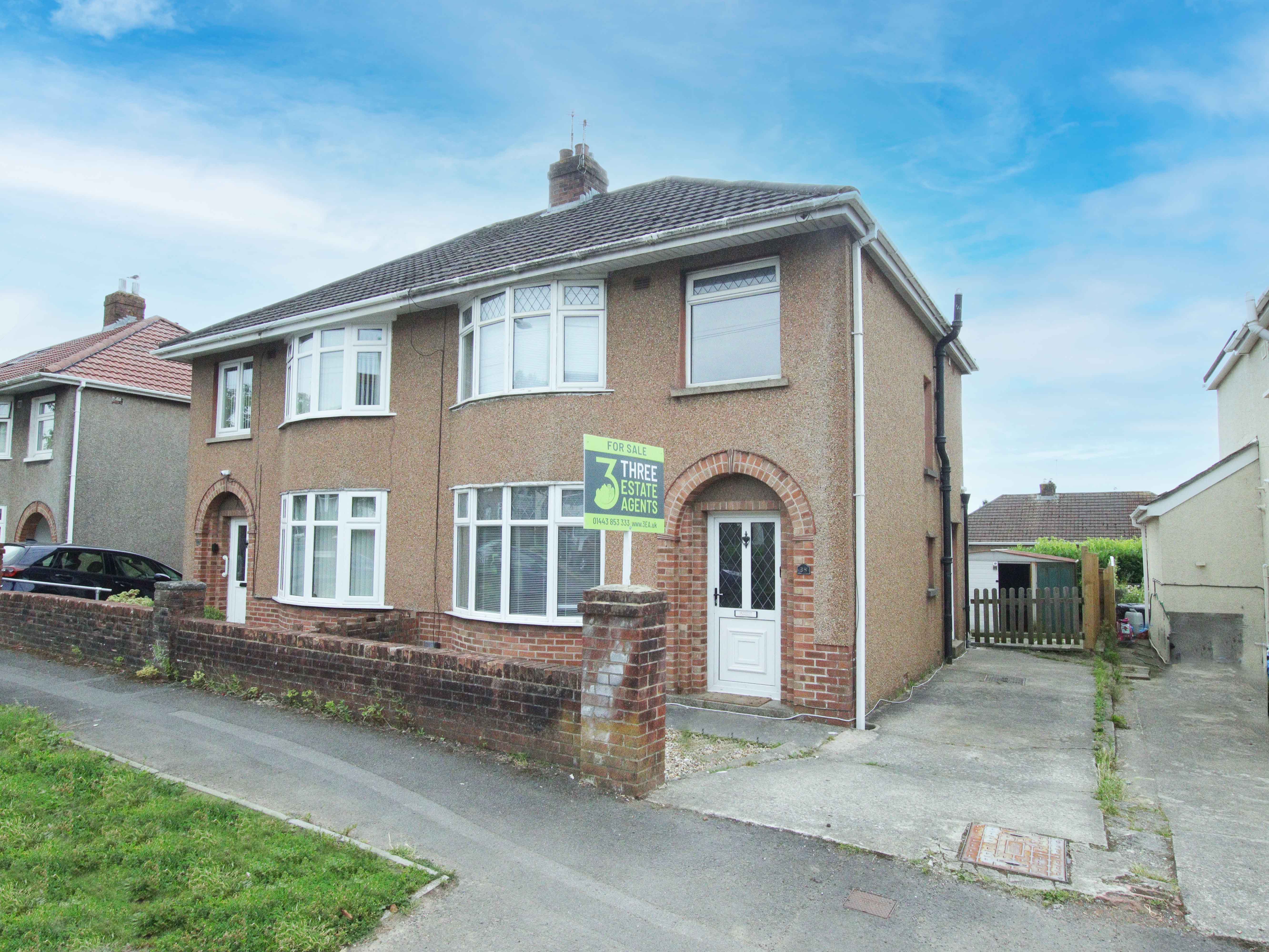 Fairfield Road, Bridgend, CF31 3DU Three Estate Agents