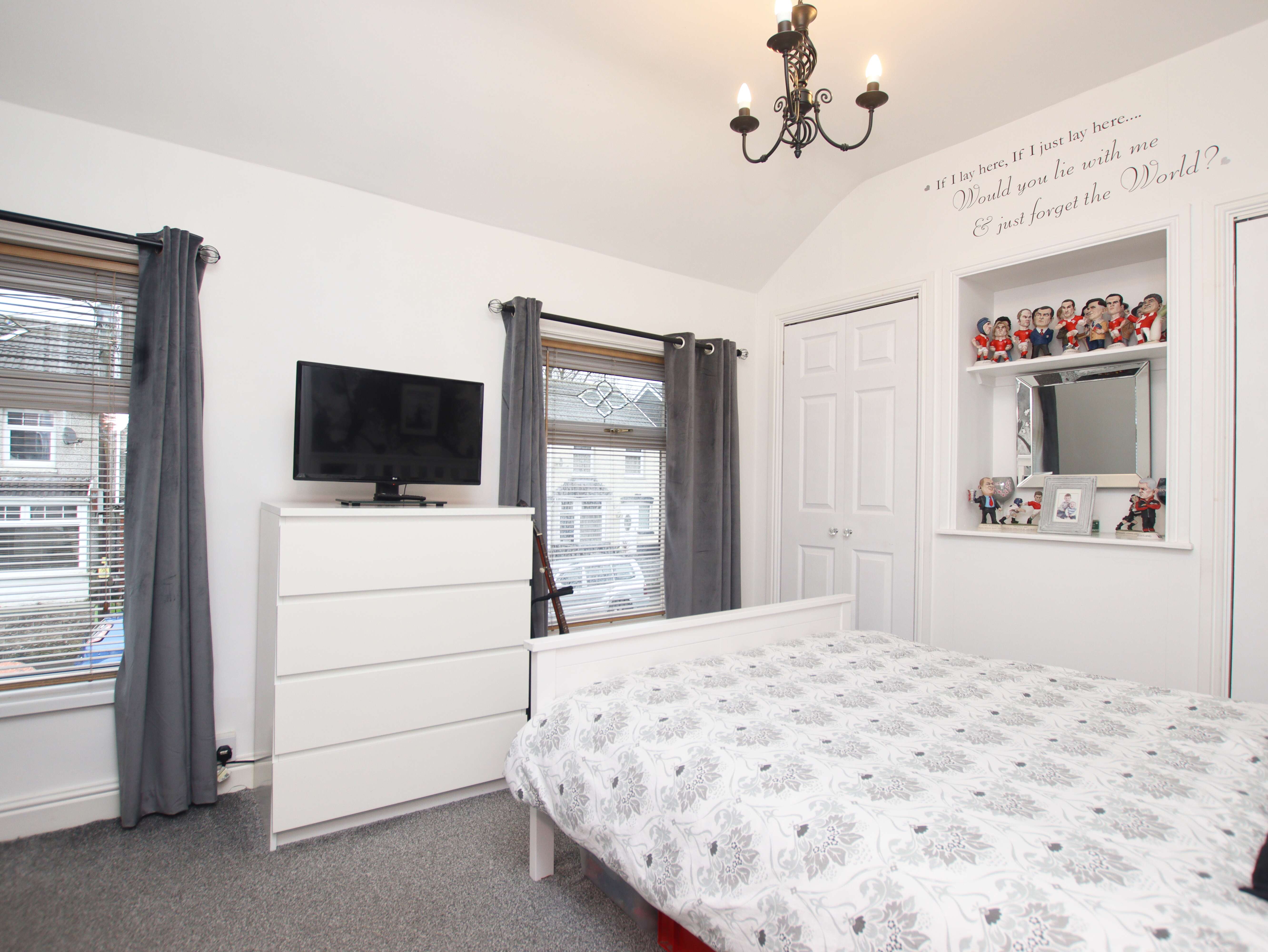 Oak Street, Gilfach Goch, CF39 8UG - Three Estate Agents